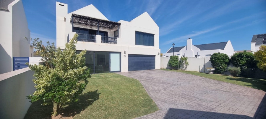 4 Bedroom Property for Sale in Blue Lagoon Western Cape